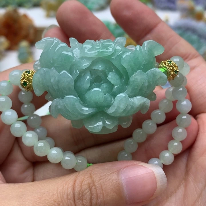 颈饰未镶嵌翡翠翡翠