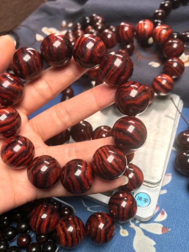 黄花梨2.0虎皮纹理