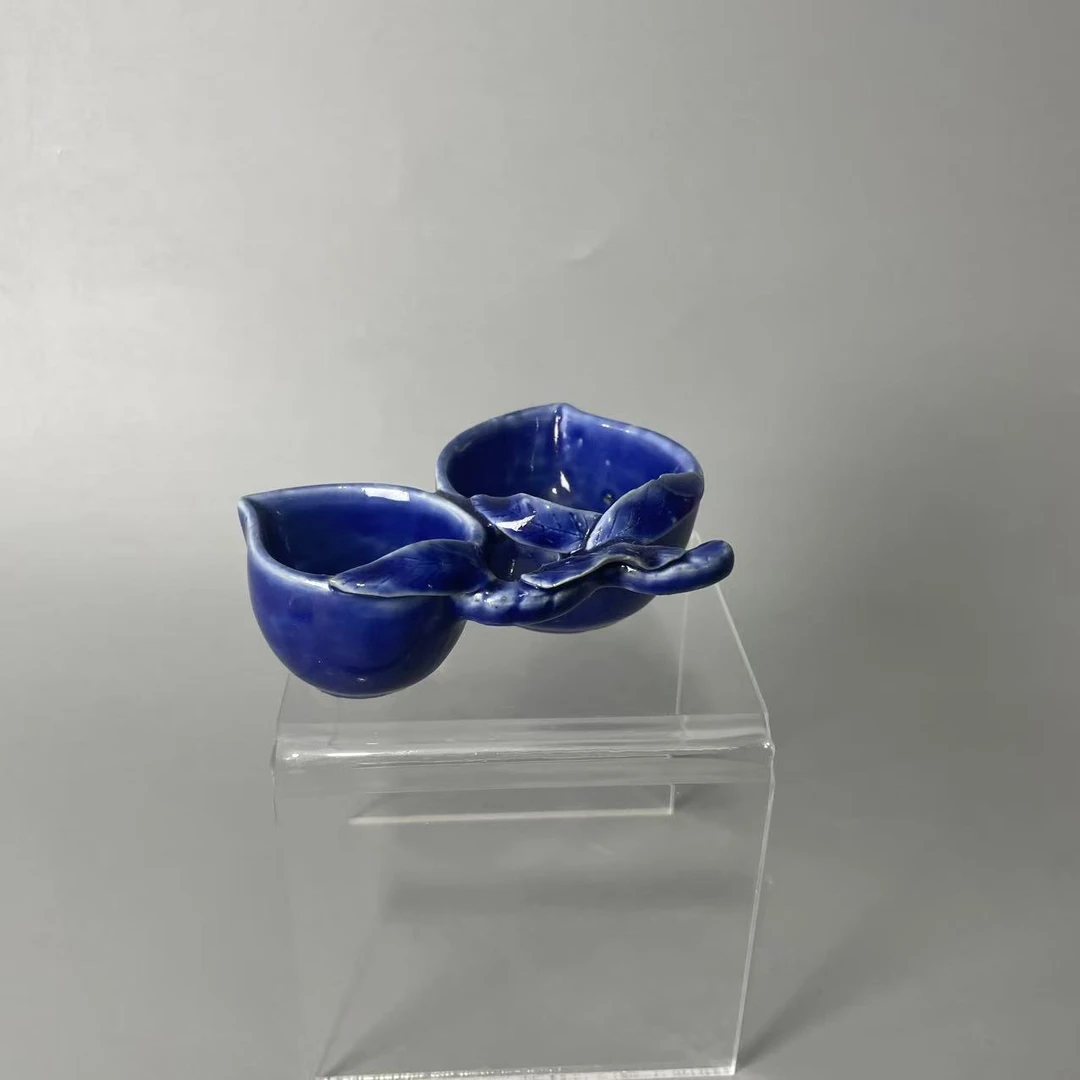 宝石蓝釉桃形水洗