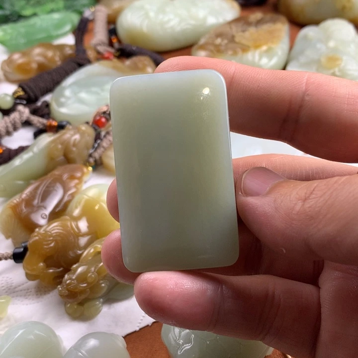 未镶嵌和田玉挂件