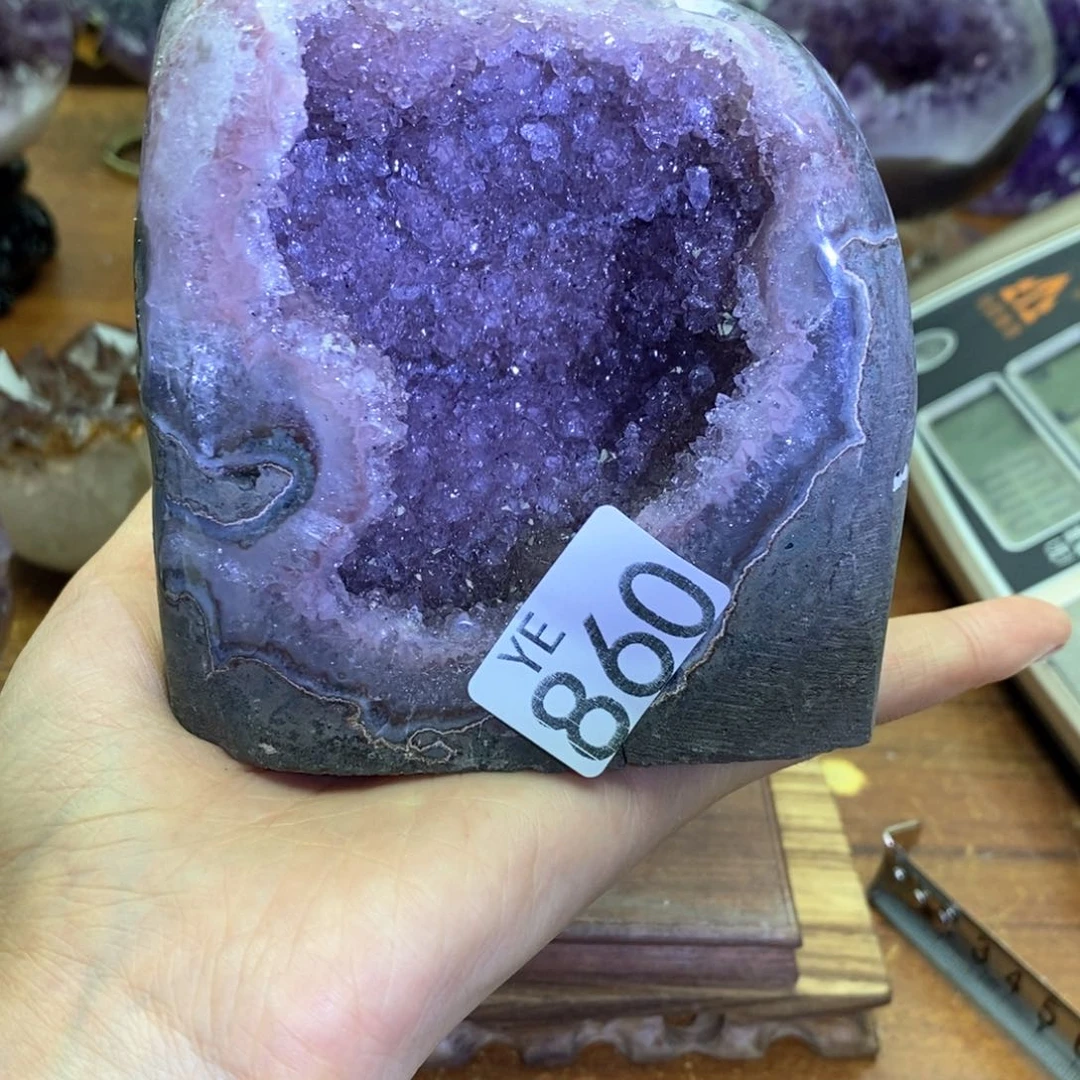 未镶嵌水晶大型摆件（非配饰）