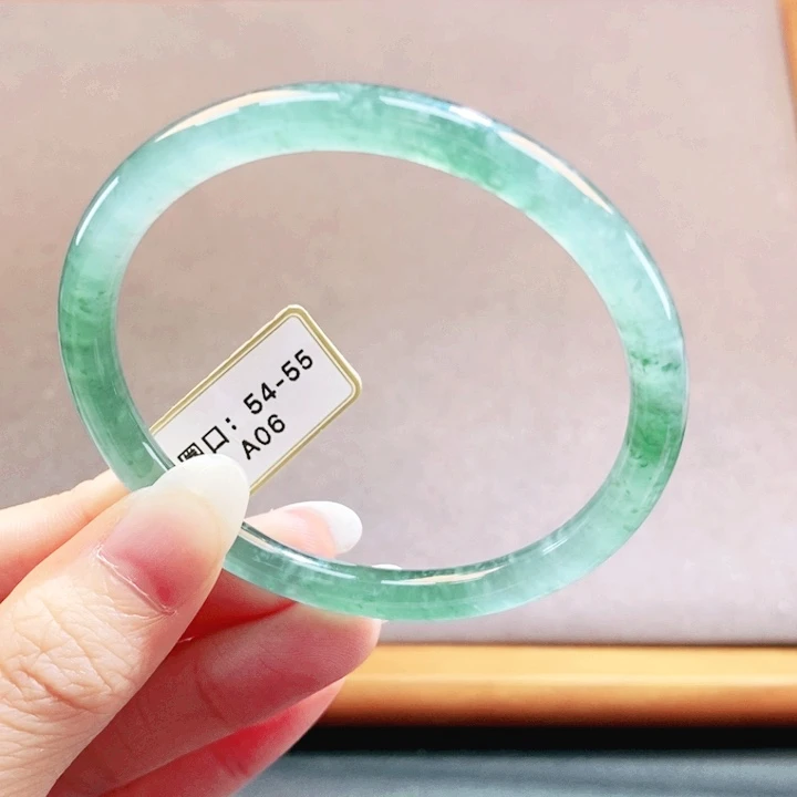 翡翠未镶嵌手镯翡翠手镯38
