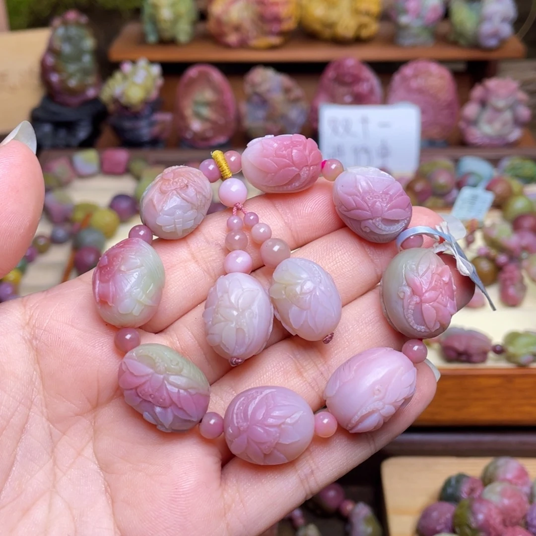 六***.玛瑙/玉髓未镶嵌珠宝半成品盐源玛瑙仙彩荷花