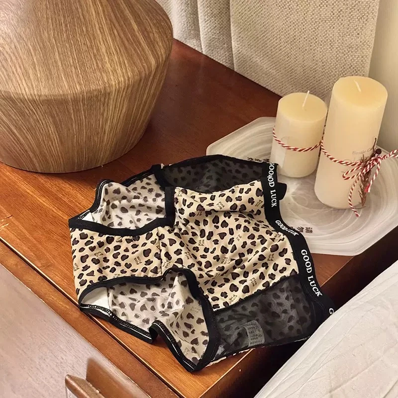 2025新款甜辣豹纹图案轻薄中腰短裤女抗菌女士性感内裤