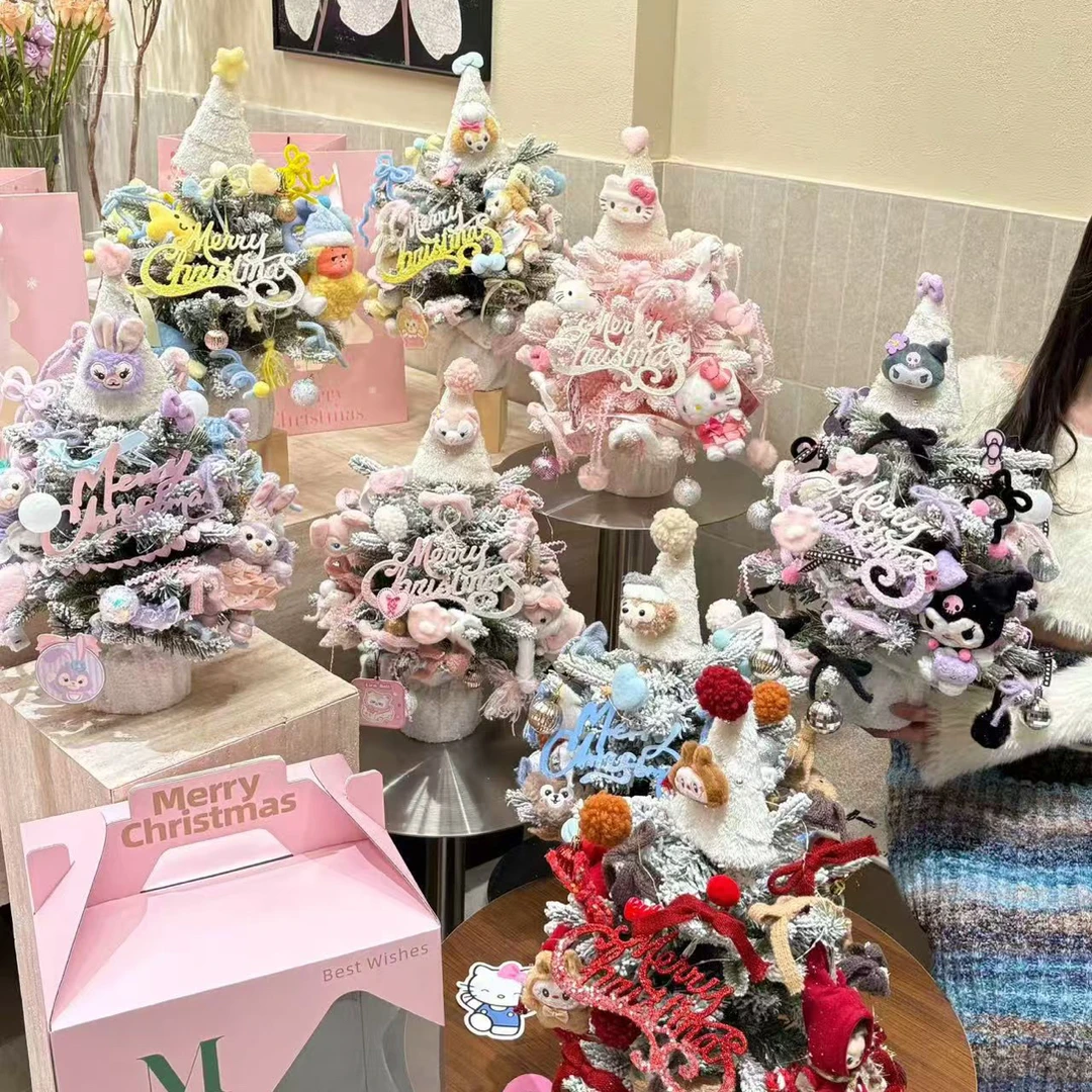 圣诞节kitty贝尔星星人旋转八音盒圣诞树送女友圣诞礼物闺蜜礼物