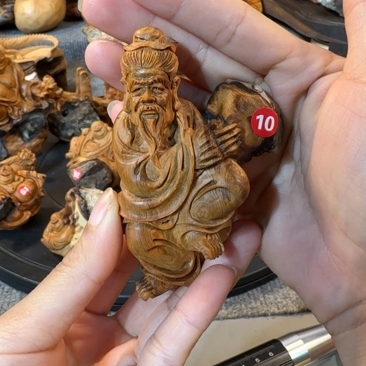 崖柏摆件手把件等