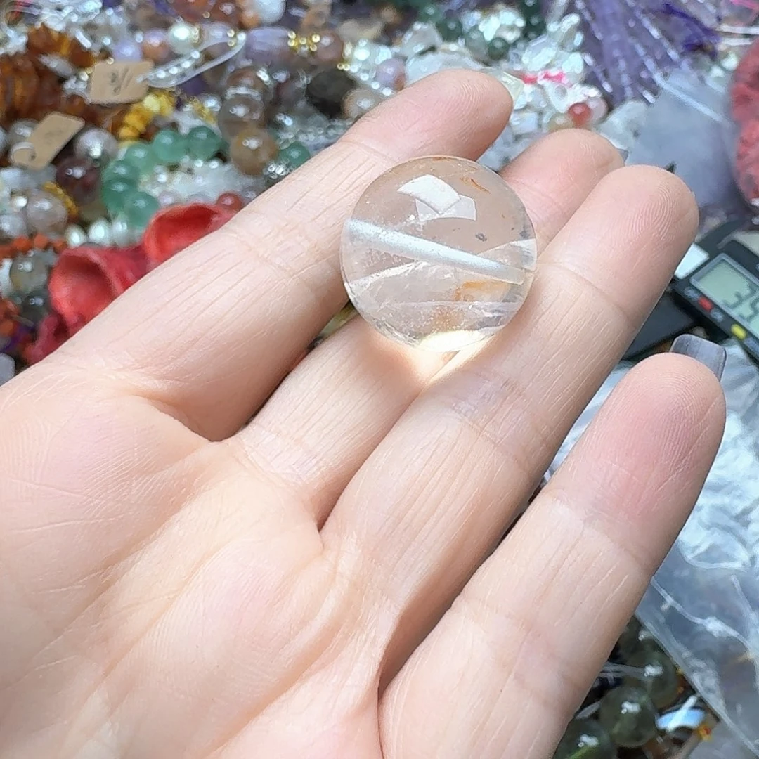 翡***香玛瑙/玉髓未镶嵌珠宝半成品一颗白幽灵