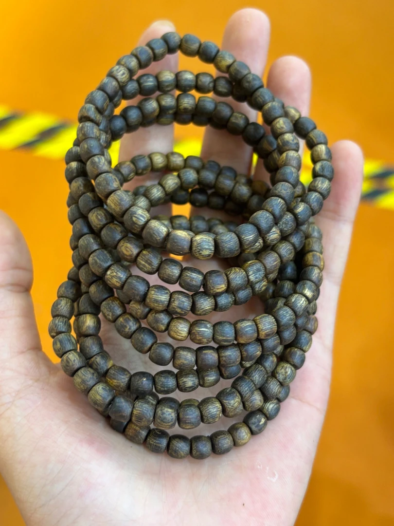 沉香0.6沉水随形桶珠4g 多样性发货发一条