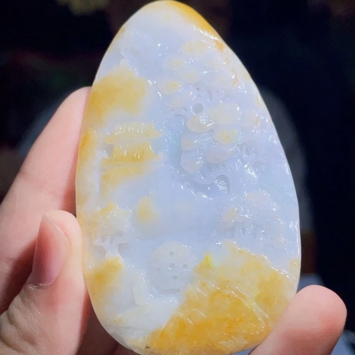 翡翠未镶嵌吊坠(不含链)A70