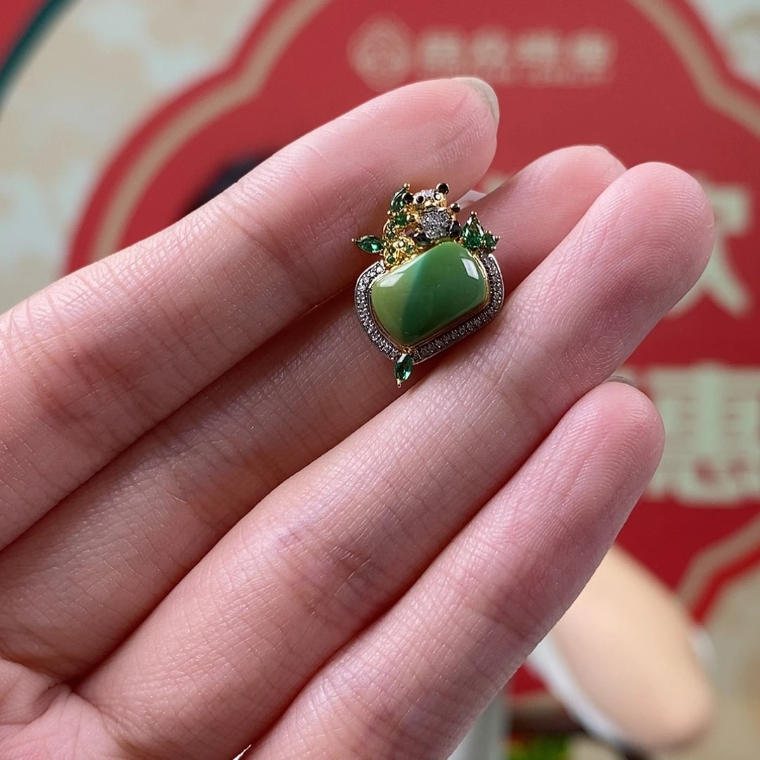 绿松石18K金镶嵌珠宝奇石