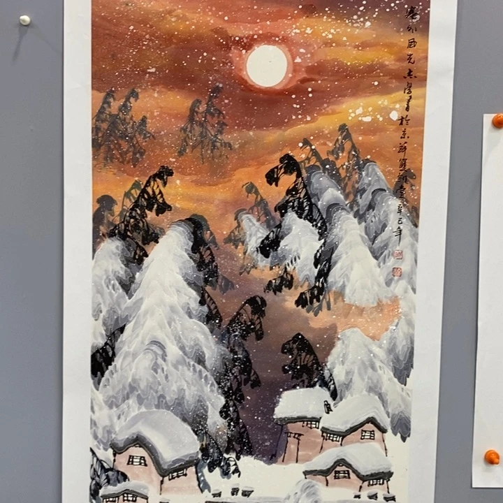 手绘作品等多种形式进行