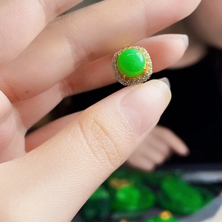 翡翠银S925镶嵌颈饰多样性