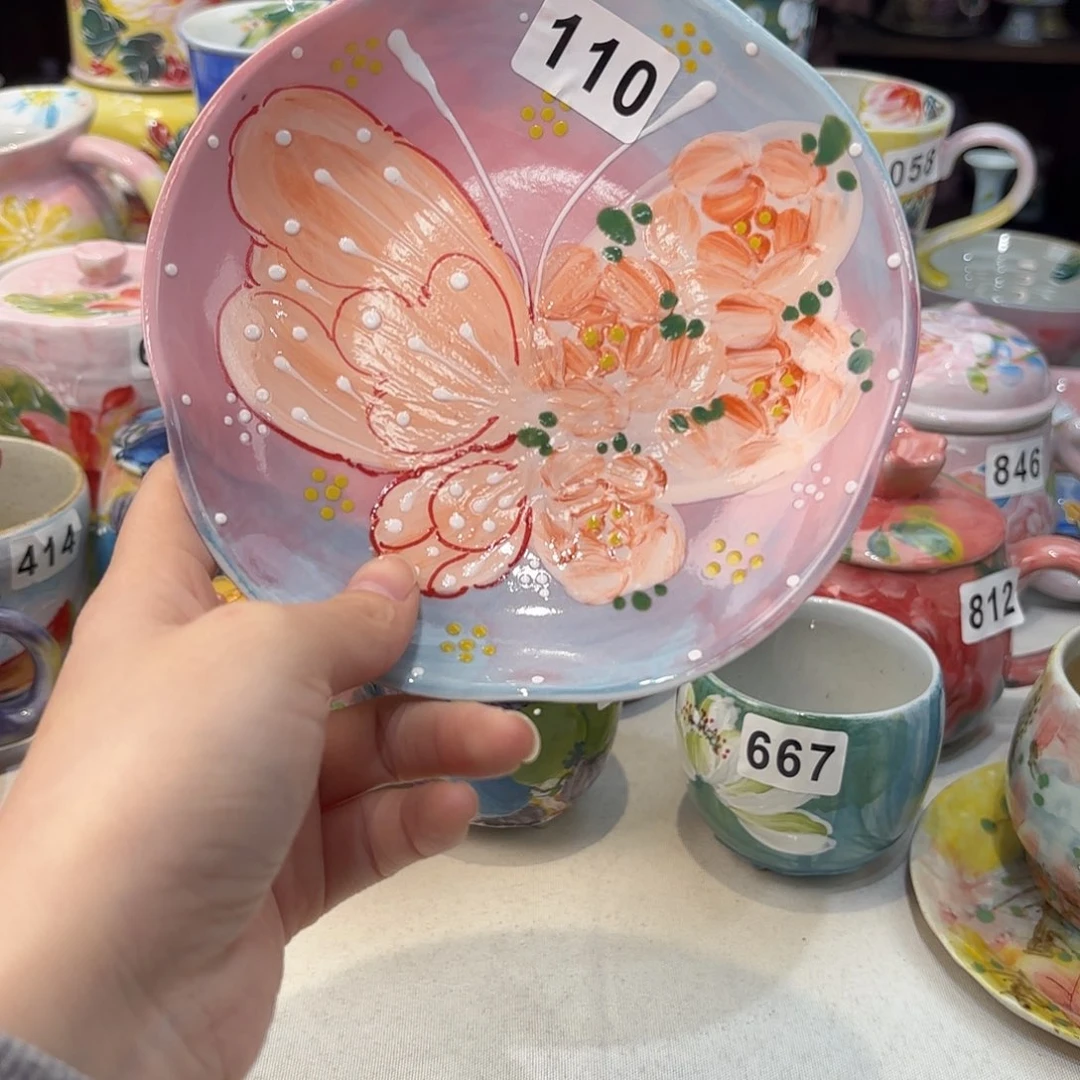 瓷片兔兔好可爱啊