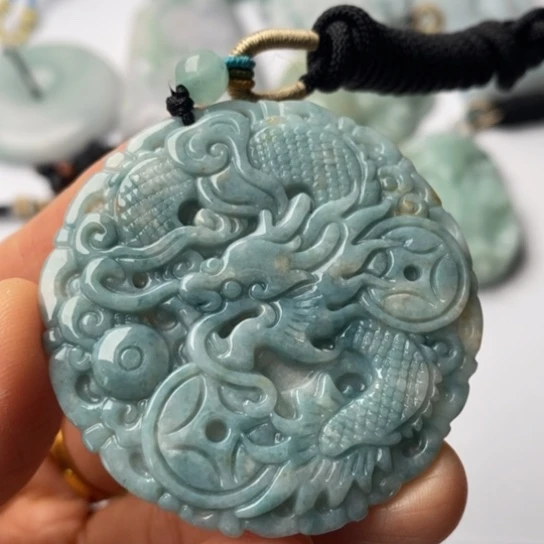 翡翠未镶嵌挂件翡翠