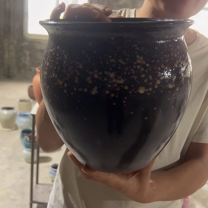 口径23厘米高23厘米