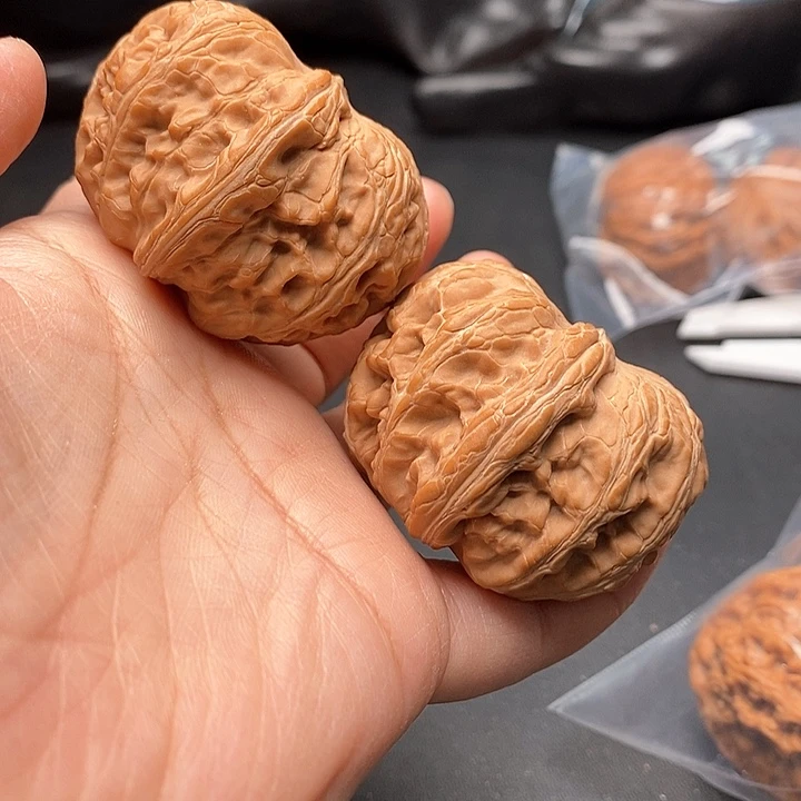 文玩核桃把件元宝47尺