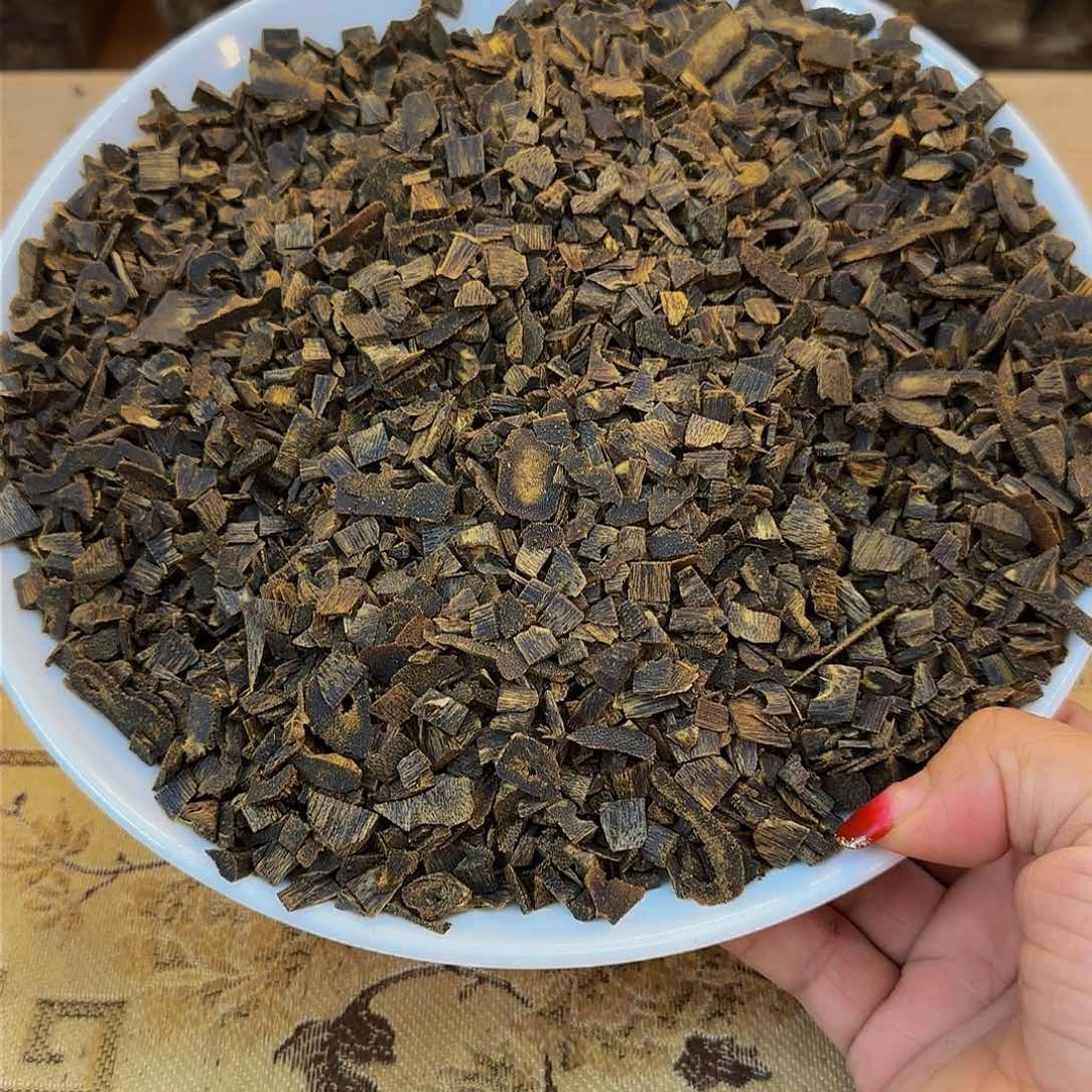 沉香沉香碎屑哇****啦透顶绿品种沉水料50g