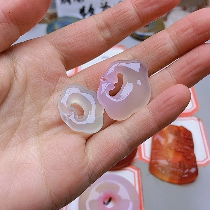 【闪购商品】未镶嵌玛瑙/玉髓珠宝半成品水**衫