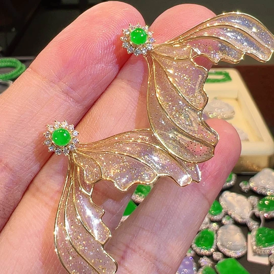 翡翠吊坠(不含链)18K金镶嵌翡翠