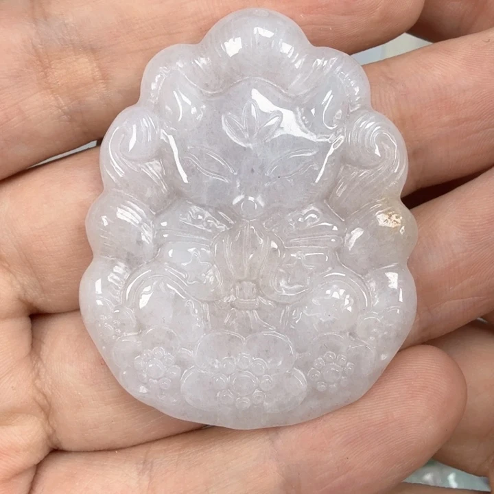 翡翠挂件未镶嵌翡翠