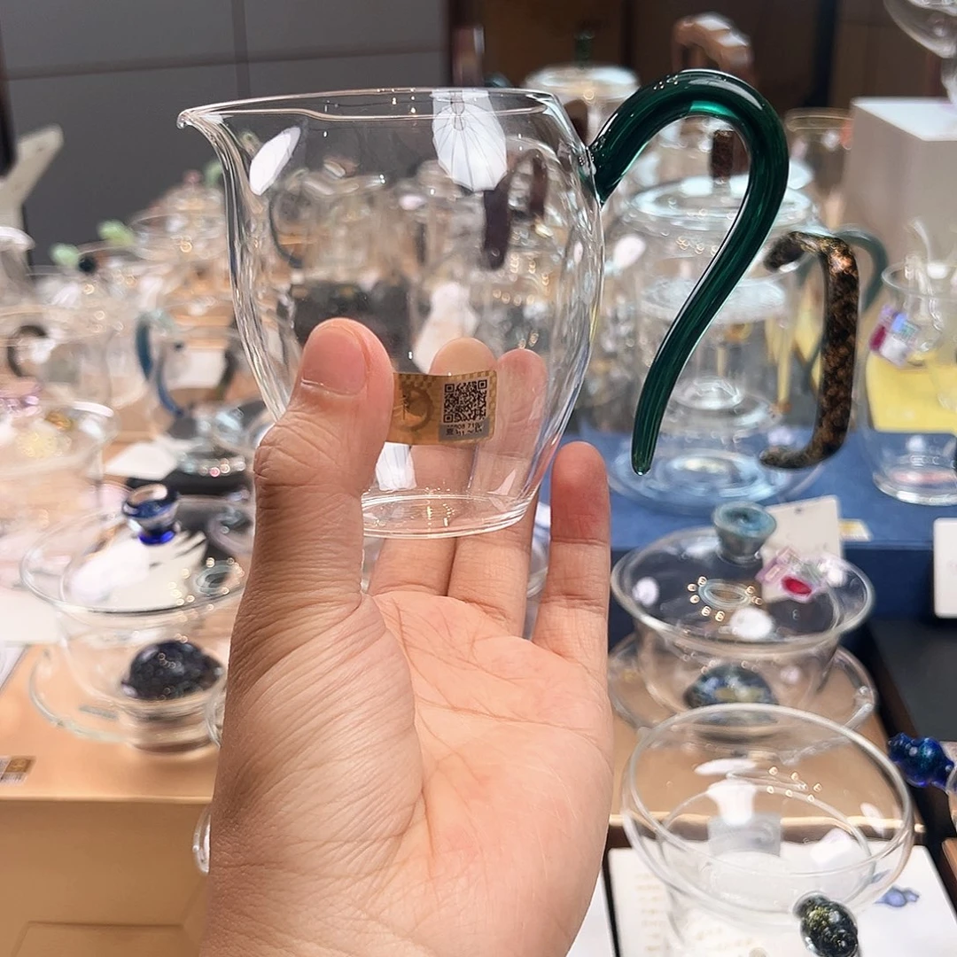 怡然墨绿色。。。。。。。。。。