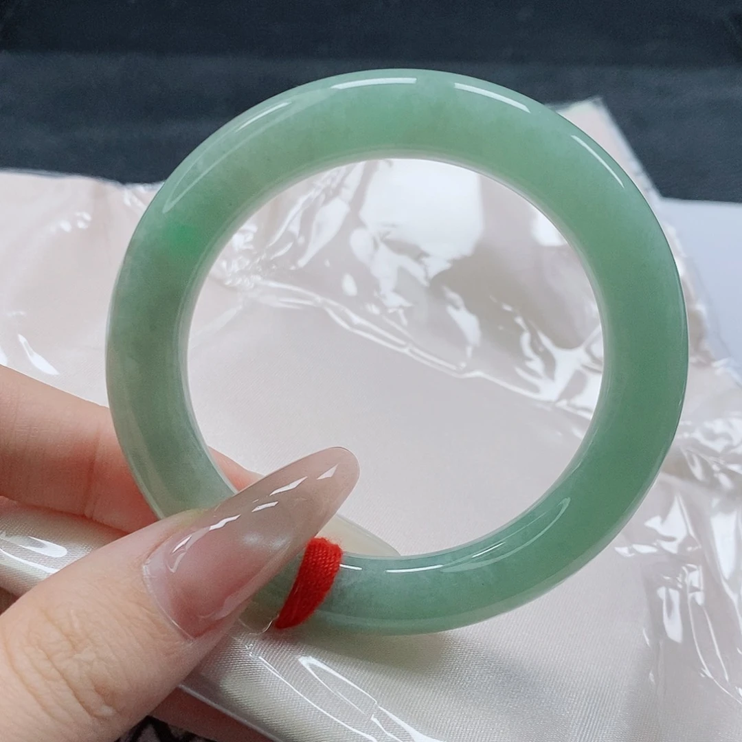 【闪购商品】未镶嵌手镯（圆镯）翡翠442有纹裂