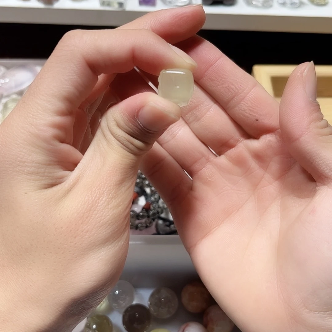 未镶嵌珠宝半成品水晶