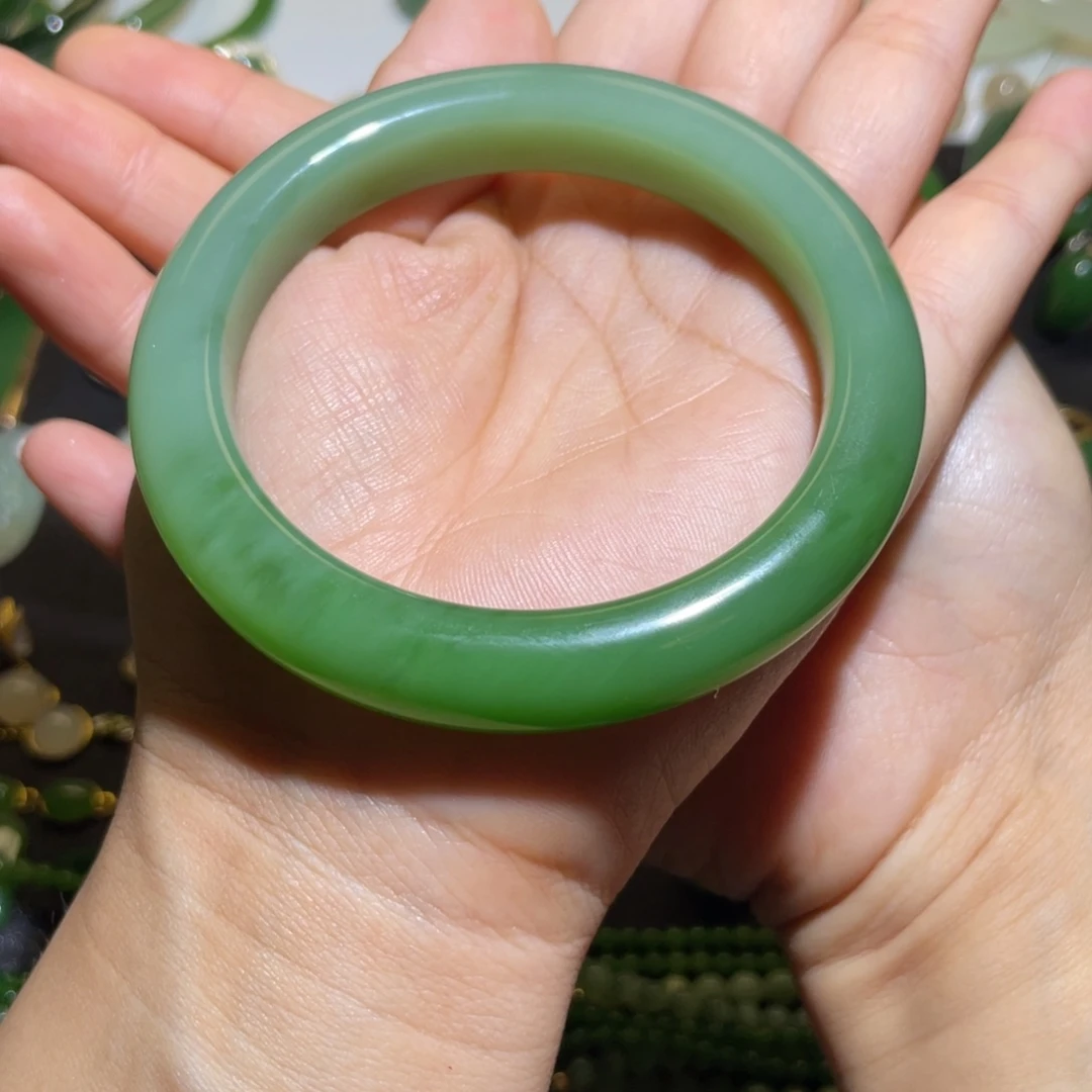 和田玉（碧玉）手镯未镶嵌溪**蝉