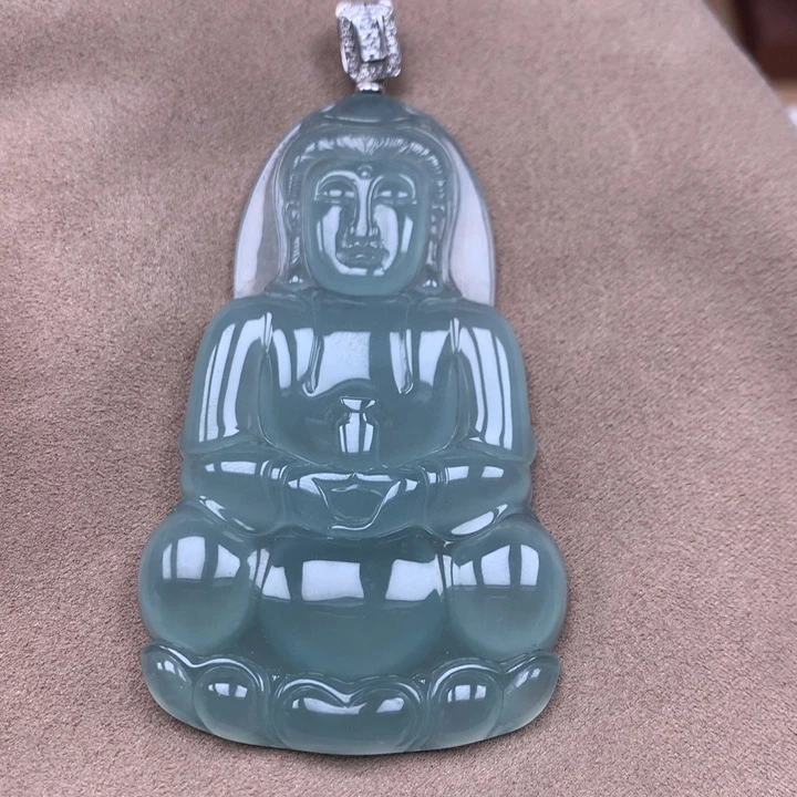 翡翠18K金镶嵌颈饰缅甸翡翠A货