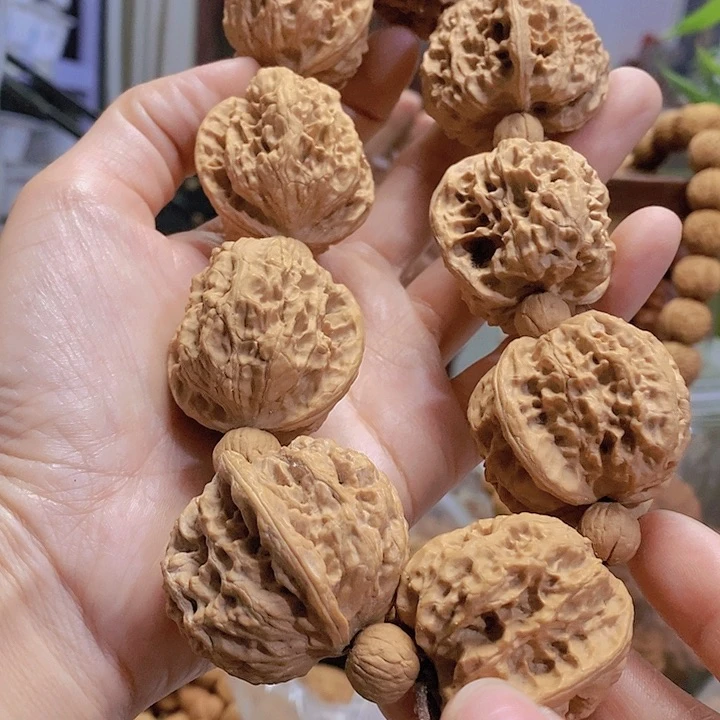 【闪购商品】文玩核桃把件36野狼手持