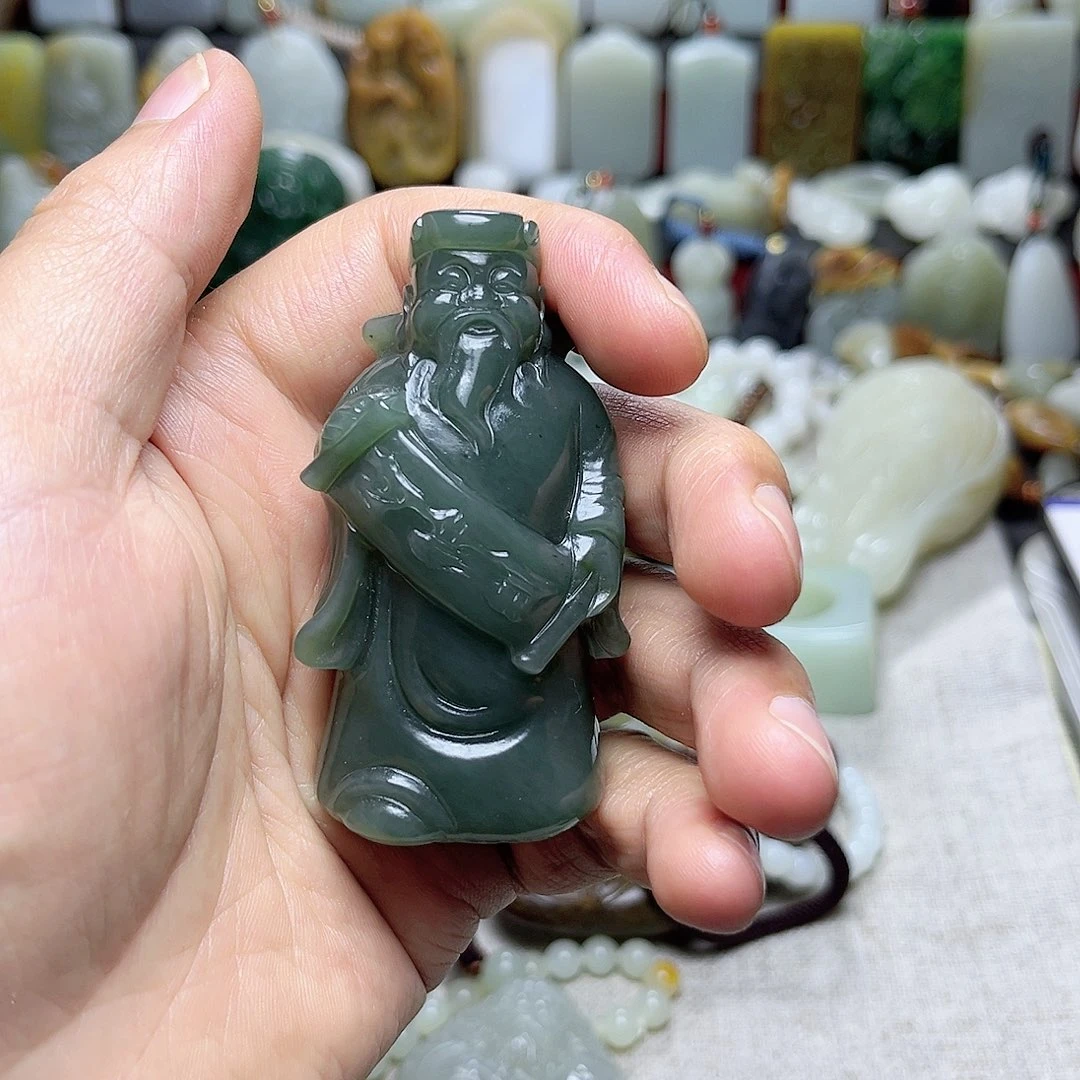 和田玉未镶嵌把件赵*斌