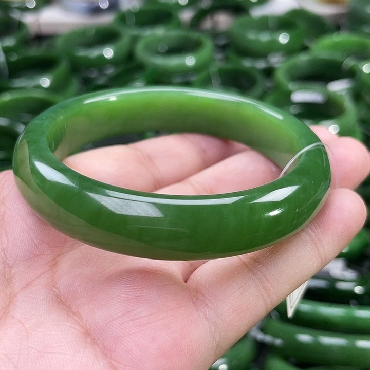 未镶嵌手镯和田玉（碧玉）