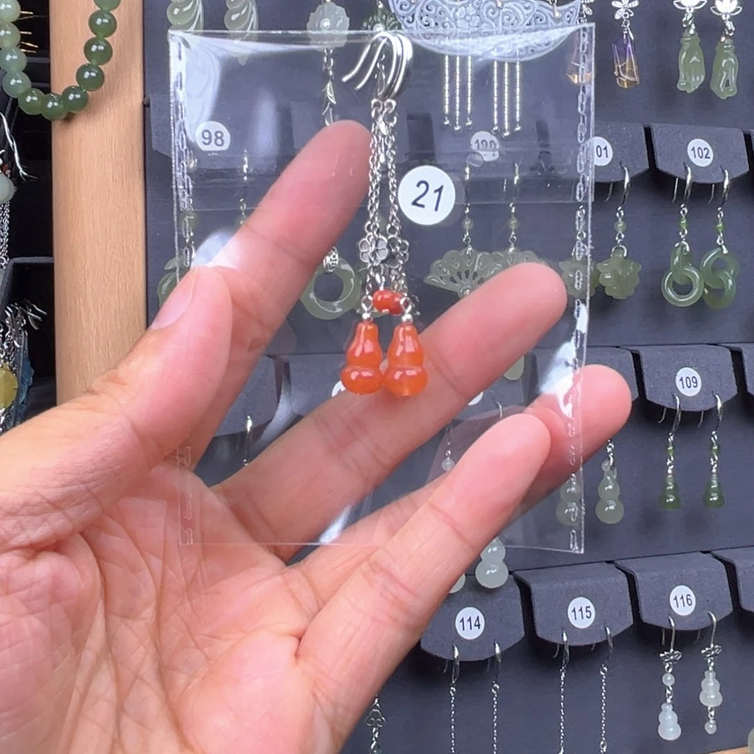 银S925镶嵌南红玛瑙耳饰淡***陌