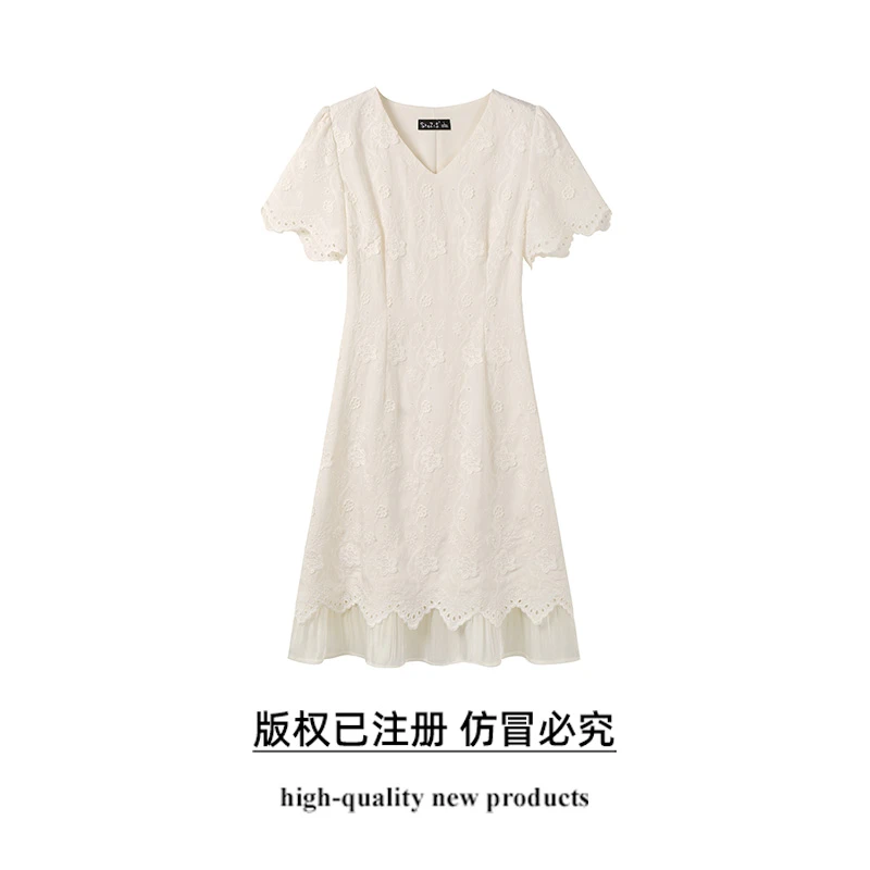 奢姿【栀子】大码女装2025夏季新款蕾丝短袖连衣裙胖妹妹气质V领裙