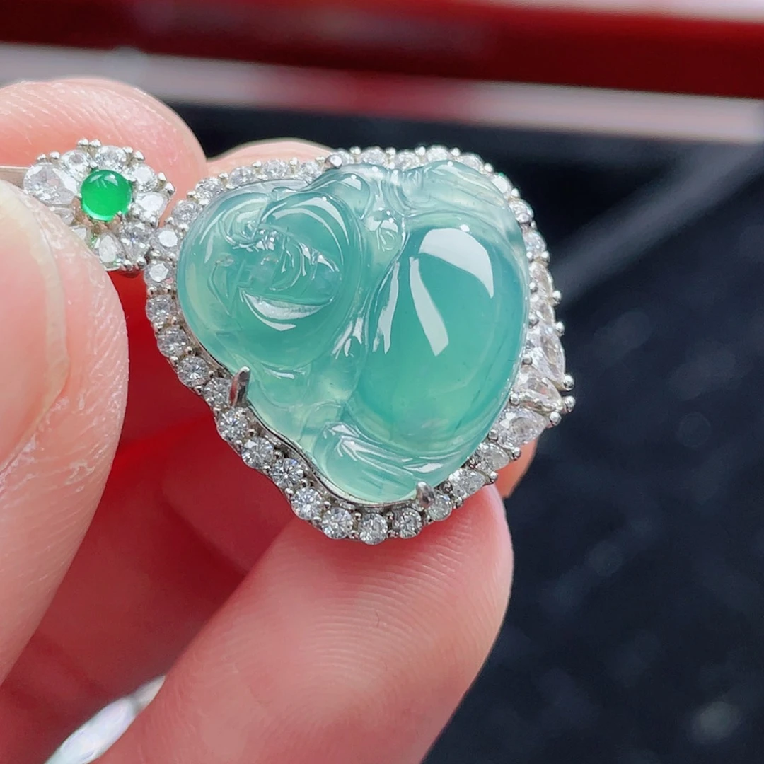 翡翠颈饰未镶嵌950，