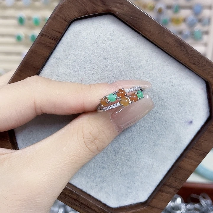 翡翠未镶嵌颈饰天然翡翠Ａ货