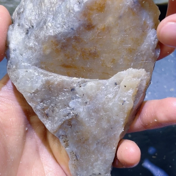 和田玉未镶嵌珠宝半成品