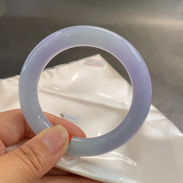 翡翠手镯未镶嵌56.7圈