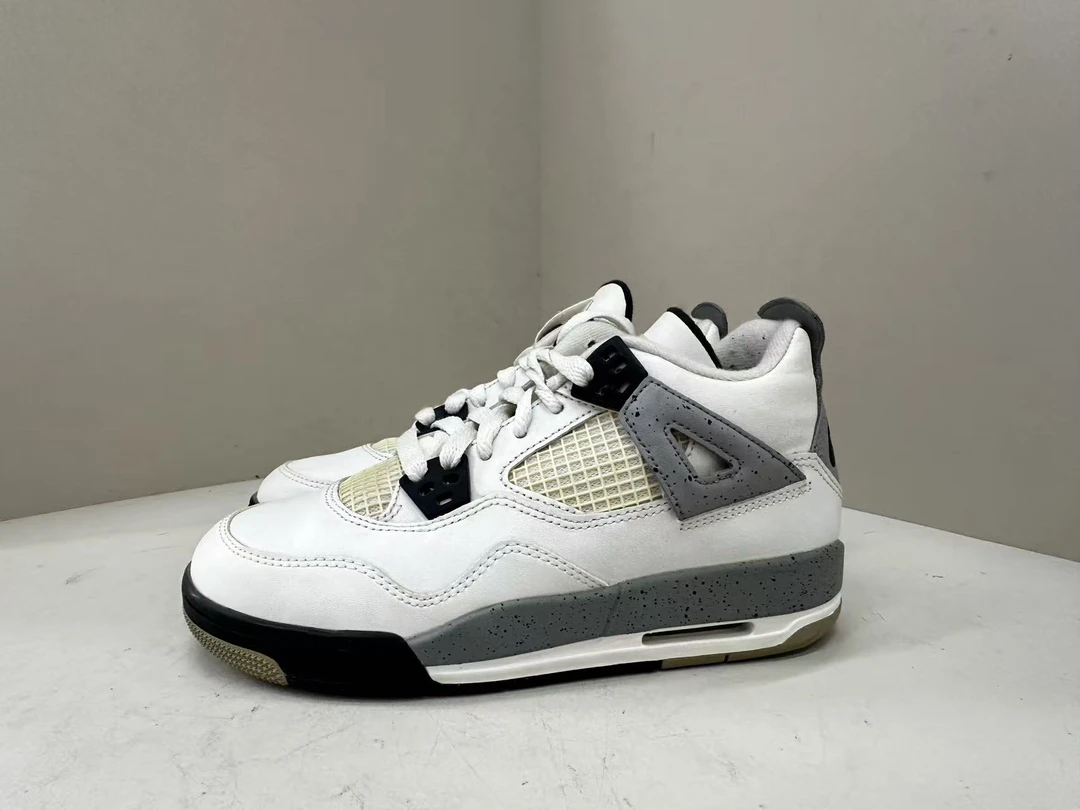 nike  aj4奥利奥 经典配色板鞋 36码 全新原盒