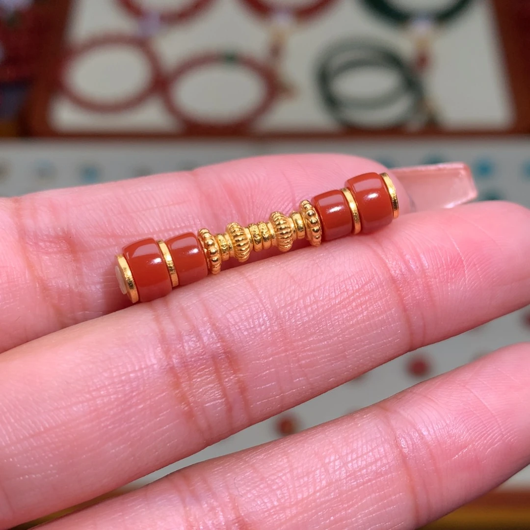 南红玛瑙颈饰未镶嵌