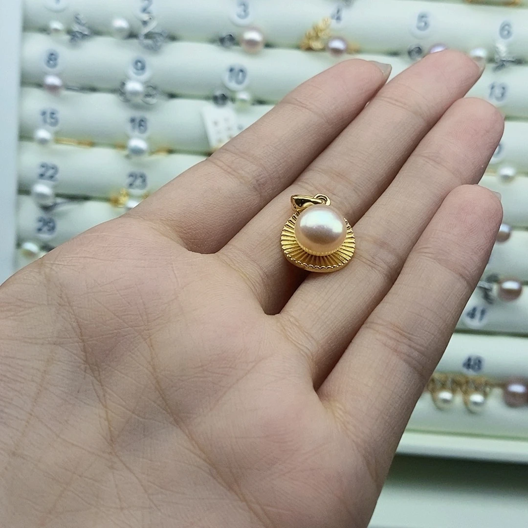 淡水珍珠合金颈饰