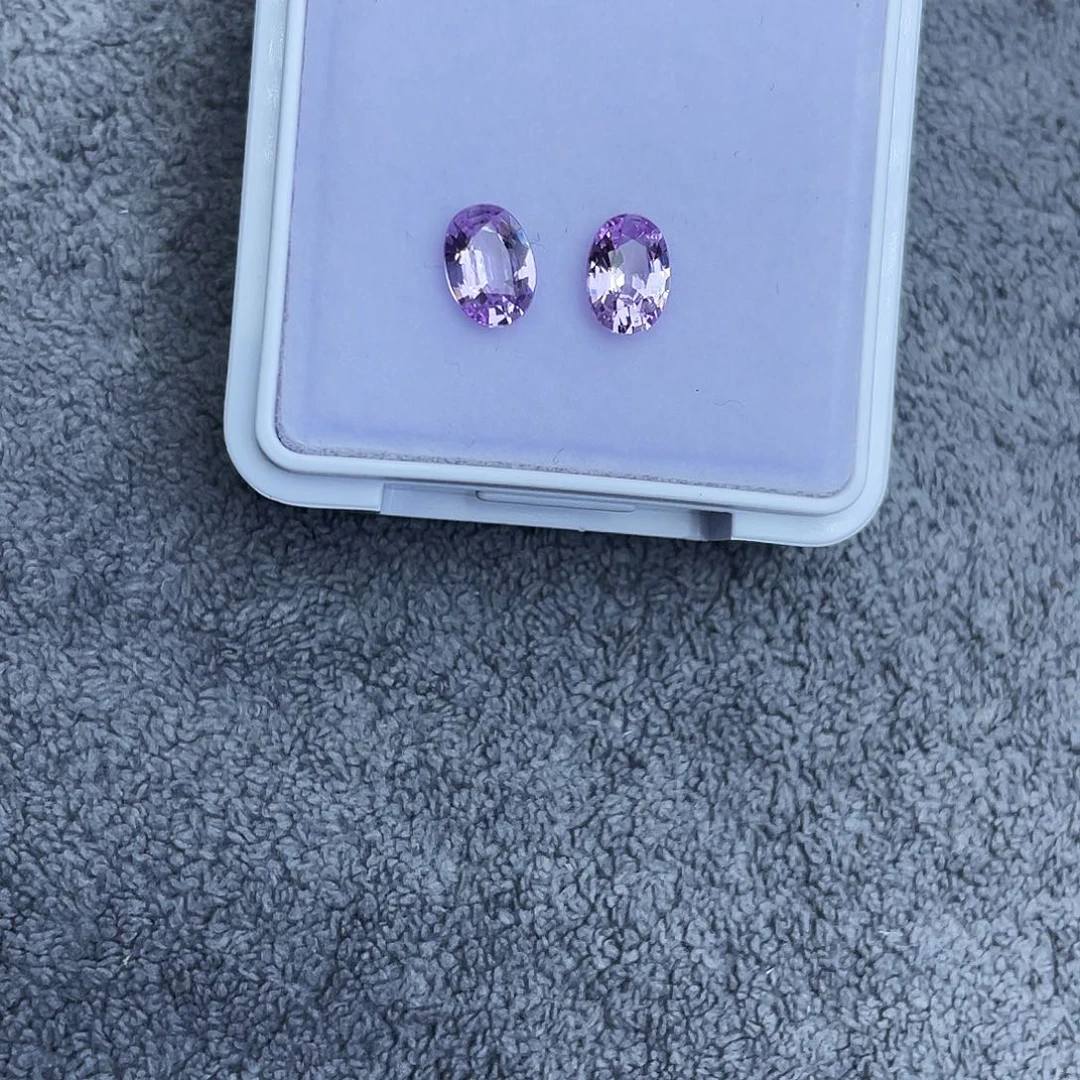 蓝宝石裸石一对1.69Ct