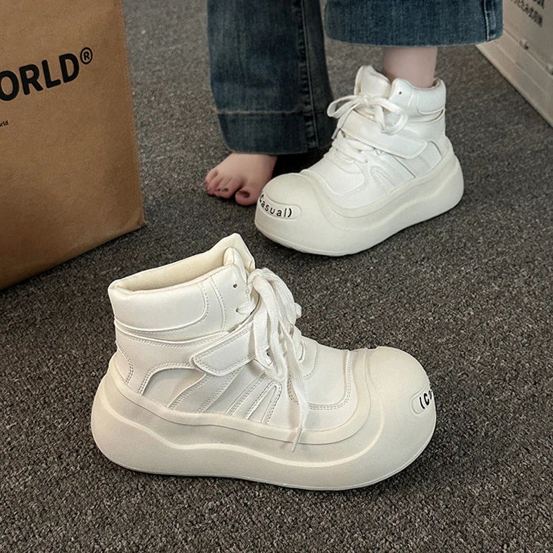 时尚百搭舒适丑萌厚底增高休闲高帮鞋女2025冬季新款加绒时装靴子