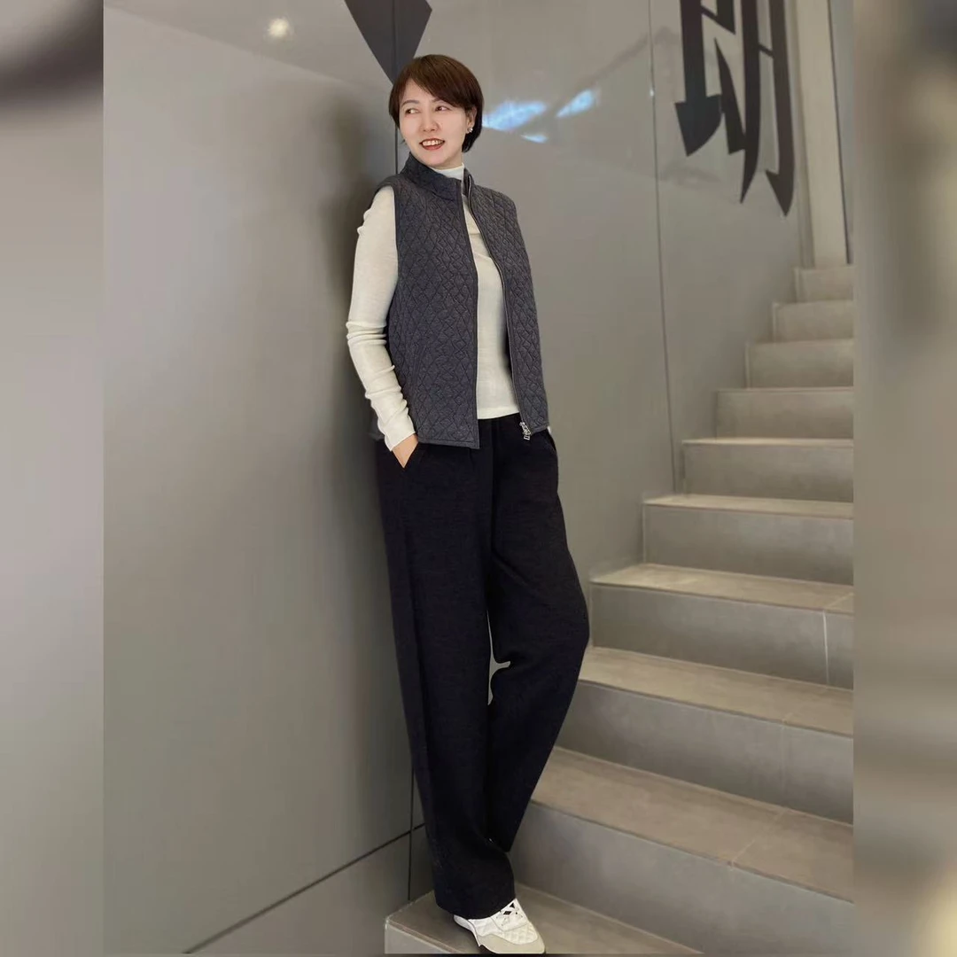 【YAN】小立领菱格双拉链羊毛无袖背心马甲外套 # MT11440-B1532