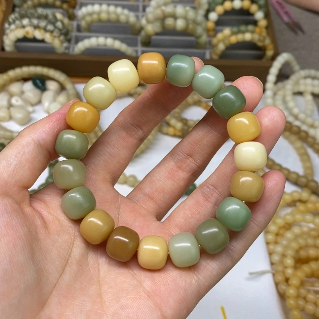 @****吊坠菩提根/象牙果秋天