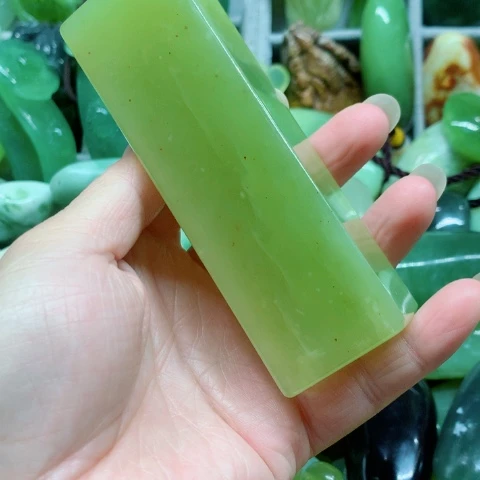 未镶嵌蛇纹石玉手把件