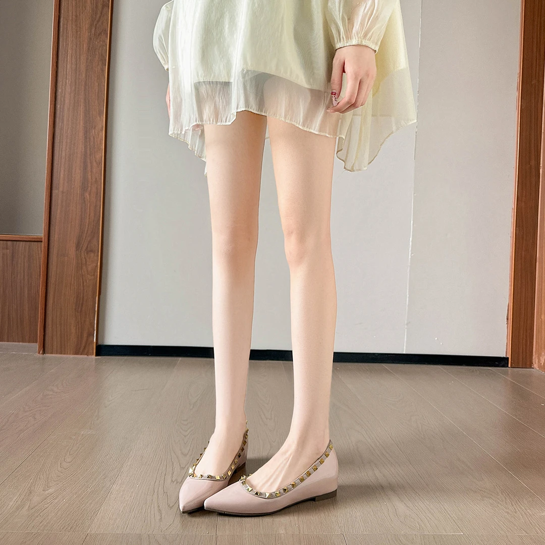 羊皮版~内增高法式裸色铆钉尖头单鞋女夏平底小香风浅口玛丽珍鞋