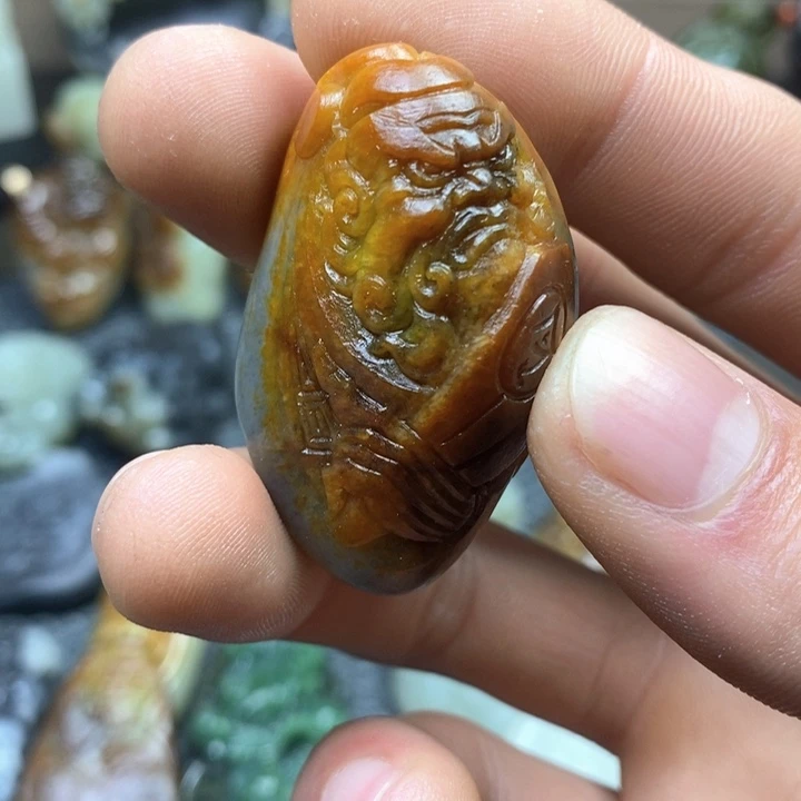 和田玉（糖玉）挂件未镶嵌凡**仙