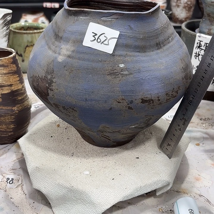 摆件高23，口13，无孔3675