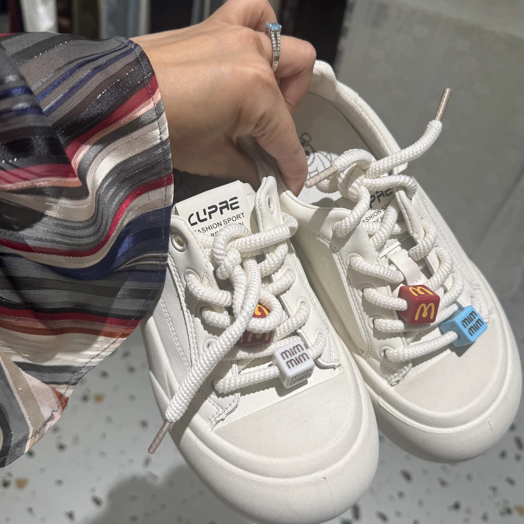 郑州初遇女装宠粉福利奶盖小白鞋百搭